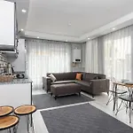 7-sehir Merkezinde 4 Yatak Odali Antália