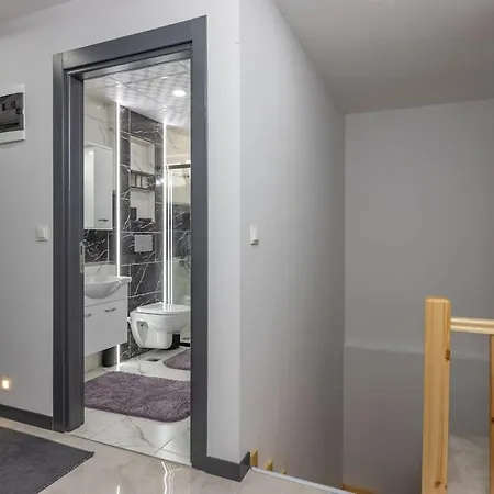 7-sehir Merkezinde 4 Yatak Odali *