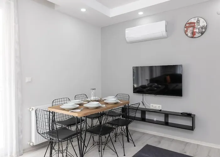 7-sehir Merkezinde 4 Yatak Odali 아파트