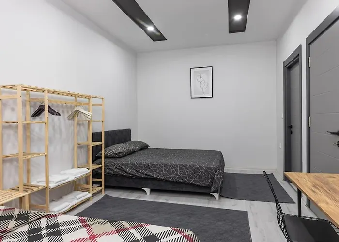 7-sehir Merkezinde 4 Yatak Odali